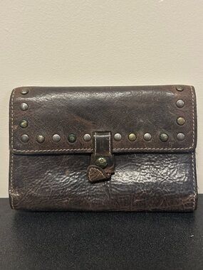 Patricia Nash Brown Italian Leather Wallet Clutch Purse Tri-Fold Button Closure